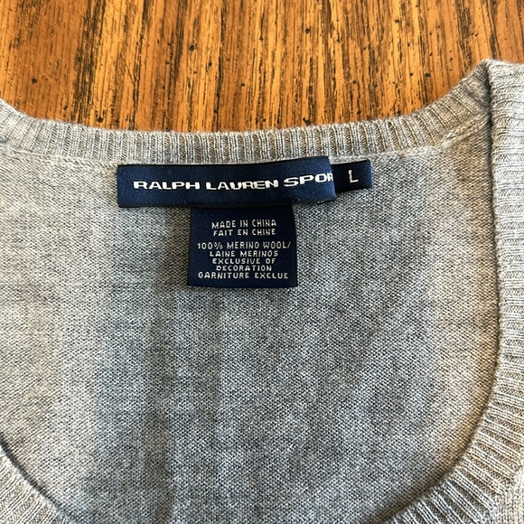 Ralph Lauren Sport 100% Merino Wool Gray Sweater Size Large - Picture 3 of 5